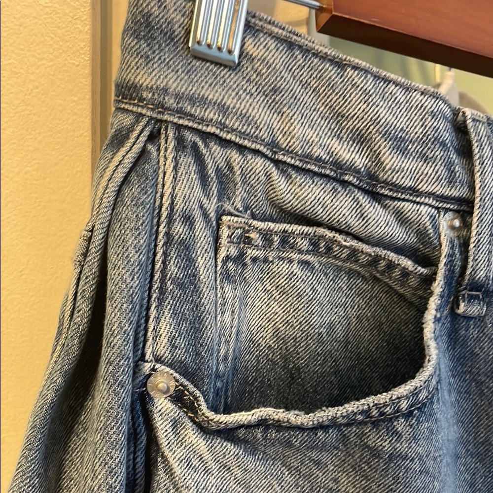 Boomerang High Rise Long Short - Picture 10 of 14